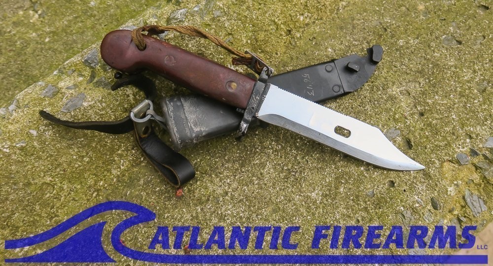 Russian AK-47 Bayonet & Scabbard-6x3-NRA Good