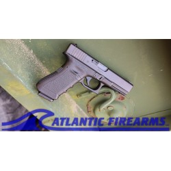 Glock 22 .40SW Pistol- PI2250203