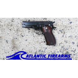 Smith & Wesson 39-2 9MM Pistol